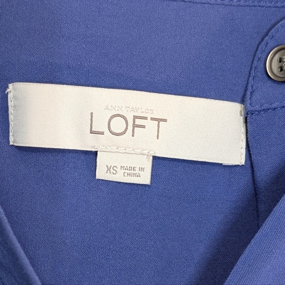 LOFT Button-Front Drawstring Periwinkle Shirt Dre… - image 7